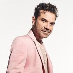 kenan-dogulu-harbiyede-muzikseverlerle-bulusuyor.jpg