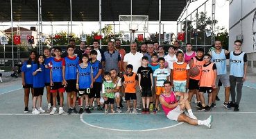 Takımını kur sahaya çık 4 . Geleneksel besketbol turnuvası sona erdi
