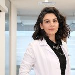 yanlis-fircalama-dis-eti-cekilmesine-sebep-olabilir.jpg