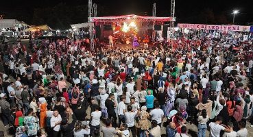 Yazlık kadırga'da başlıyor