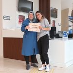 55-yasindaki-kadin-sporla-bastonunu-atti.jpg
