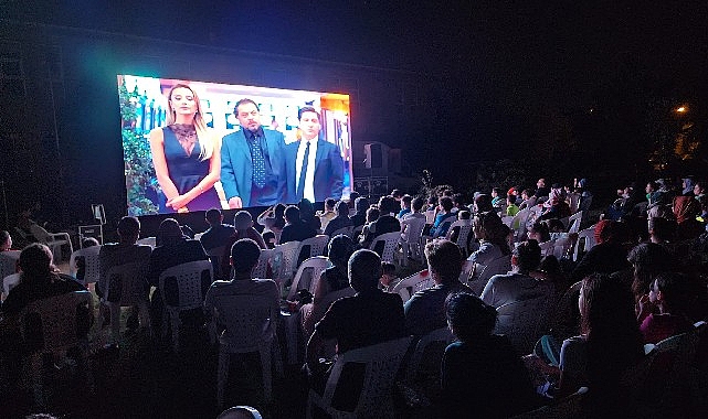 acik-havada-sinema-keyfi-golcukte-bir-baska-guzel.jpg
