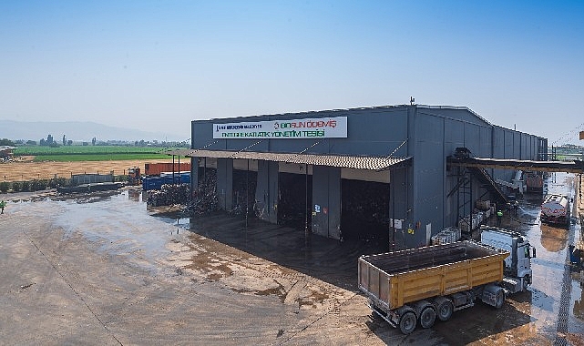 atiklari-ekonomiye-kazandiran-fabrika.jpg
