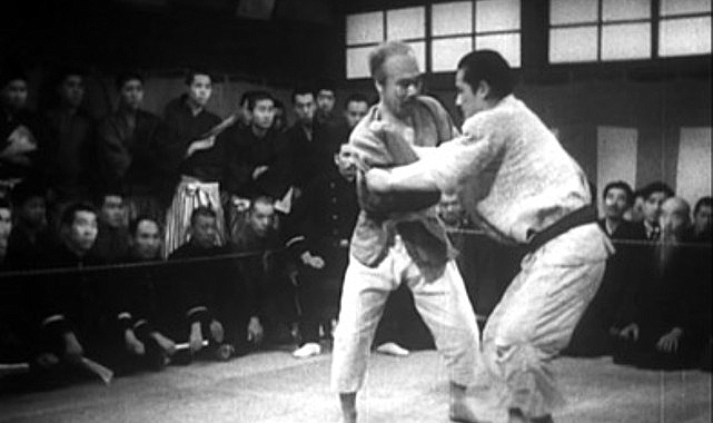 filmbox-arthouseda-japon-sinemasina-saygi-durusu.jpg
