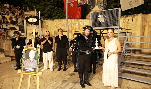 kargalar-efes-selcuka-geldi.jpg