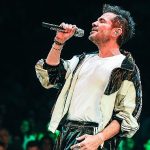 kenan-dogulu-yaz-konserlerine-hiz-kesmeden-devam-ediyor.jpg