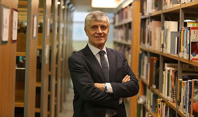 sosyal-medya-ve-internet-neocehaletin-temel-etkilesim-alani-haline-geldi.jpg