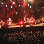 yuzyuzeyken-konusuruz-turkcell-vadi-konserinde-binlerce-hayrani-ile-biraraya-geldi.jpg