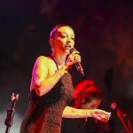 30-uluslararasi-gemlik-zeytini-festivalinin-finalini-melike-sahin-yapti.jpg