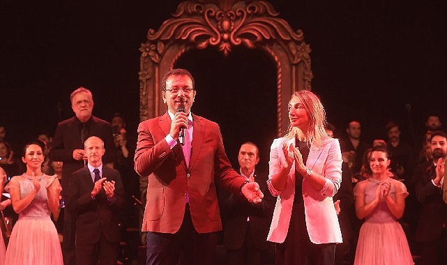 cumhuriyetin-100u-istanbullularla-bulustu.jpg