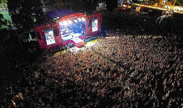 izmir-fuarinda-unutulmaz-gece.jpg