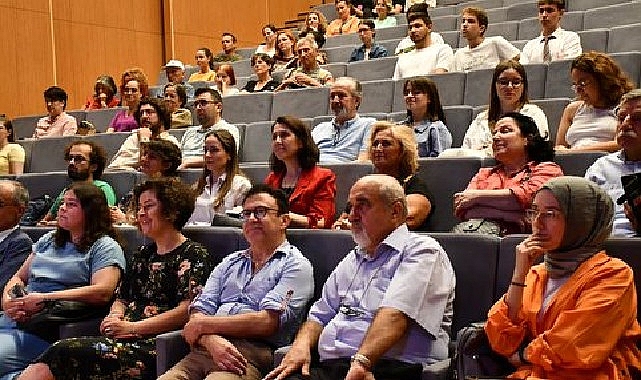 luleburgazda-1-edebiyat-ve-kitap-gunleri-basladi.jpg