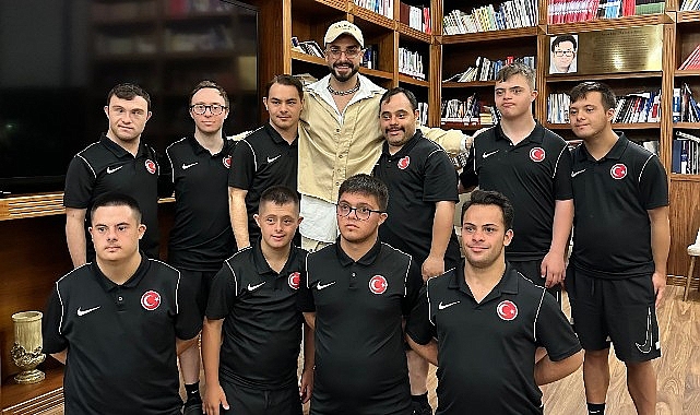 rapci-sefo-tff-odul-toreninin-ardindan-genc-sporculara-moral-verdi.jpg