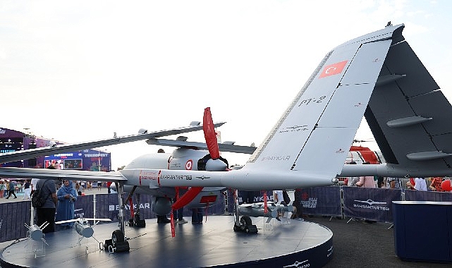 tenkofest-izmir-basladi-deunun-teknofest-standina-yogun-ilgi.jpg
