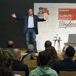 beylikduzu-edebiyat-gunlerine-kitapseverlerden-yogun-ilgi.jpg