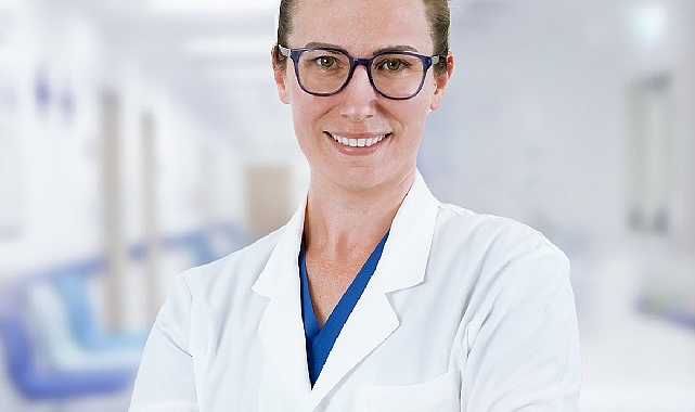 dr-og-u-yazici-menopoz-doneminde-kadinin-sagligi-ve-yasam-kalitesi-icin-semptomlar-tedavi-edilmeli.jpg