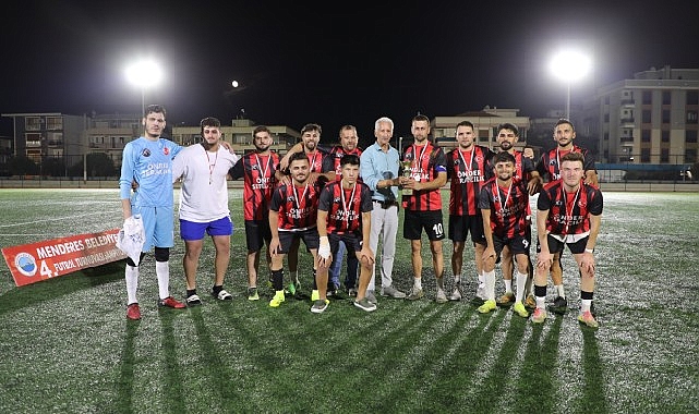 menderes-belediyesi-futbol-turnuvasi-sona-erdi.jpg