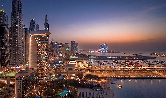 dubai-ekonomisi-2023un-ilk-yarisinda-32-buyudu.jpg