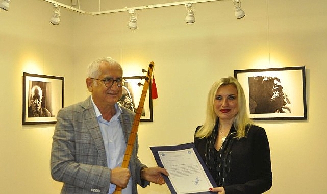 egede-asik-veysel-fotograf-sergisi-ve-muzik-dinletisi-ile-anildi.jpg