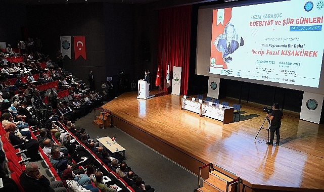 necip-fazil-kisakurekin-hayati-ve-eserleri-konusuldu.jpg