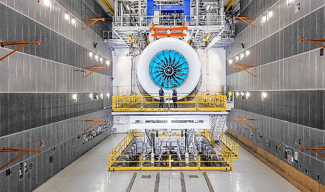 rolls-royce-ultrafan-teknoloji-demonstratorunun-maksimum-guc-kapasitesine-basariyla-ulastigini-duyurdu.jpg