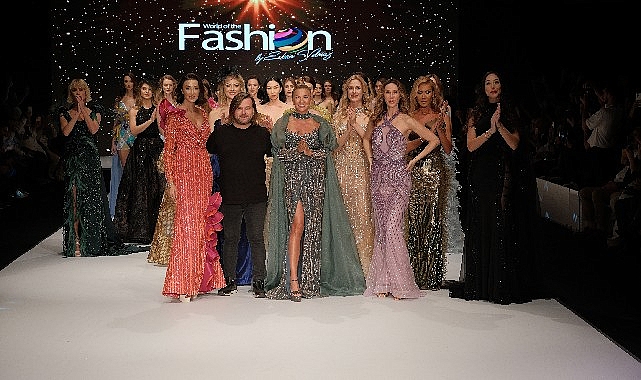 world-of-fashiondan-gorkemli-defile.jpg