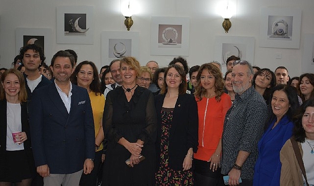 ege-universitesinde-asir-sergisi.jpg
