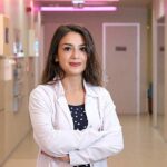 konusmasi-bozulan-alzheimer-hastalari-sosyallikten-uzaklasiyor.jpg