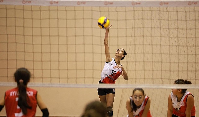 burhaniye-belediyesi-2-voleybol-turnuvasinin-acilisi-yapildi.jpg