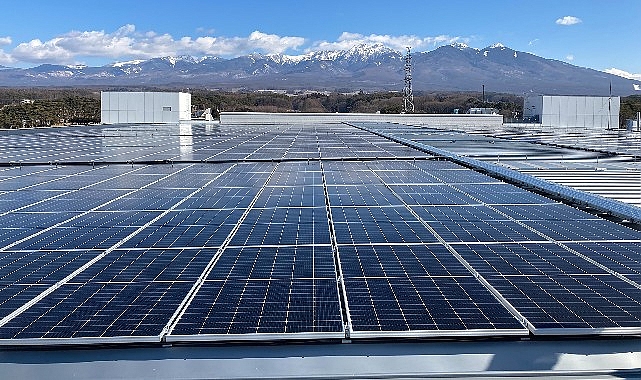 epson-tum-dunyada-%100-yenilenebilir-enerjiye-gecti.jpg