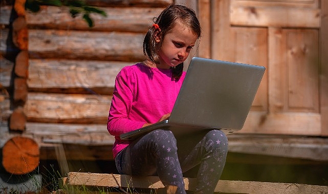 is-bankasinin-100-yilinda-100-koye-internet.jpg