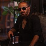 malik-ayhan-muzikteki-basarisini-ticarete-tasidi.jpg