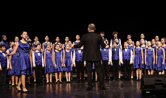 nilufer-cocuk-ve-genclik-korosundan-yeni-yilin-ilk-konseri.jpg