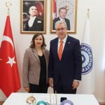 doc-dr-er-guneri-afet-sonrasi-menstruel-hijyen-eksikligi-kadinlarin-ureme-sagligini-etkiliyor.jpg