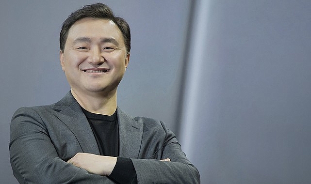 samsung-electronics-mobil-dunya-baskani-ve-ceosu-tm-roh-mobil-yapay-zeka-cagina-hos-geldiniz.jpg