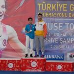 u-17-kadinlar-turkiye-gures-sampiyonasinda-gumus-madalya-kazanan-celik-milli-takima-secildi.jpg