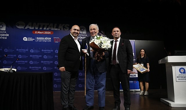 anttalksin-konugu-ilber-ortayli-oldu.jpg