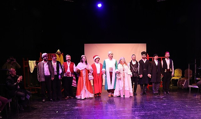 geleneksel-tiyatromuzun-iki-klasigi-meddah-ve-ortaoyunu-seyirciyle-bulustu.jpg