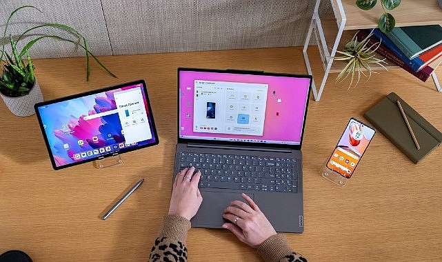 lenovo-mwc-2024te-herkes-icin-yapay-zeka-vizyonuna-guc-veren-oncu-urun-ve-cozumlerini-gorucuye-cikardi.jpg