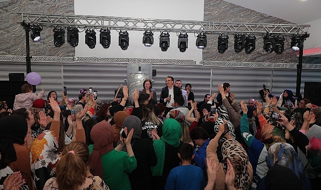 nevsehir-belediyesi-tarafindan-bu-yil-ilki-duzenlenen-kadinlar-matinesi-buyuk-ilgi-gordu.jpg