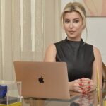 odullu-psikolog-irem-erdinc-psikolojik-destek-hayat-kurtarir.jpg