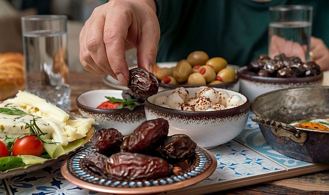 sabri-ulker-vakfindan-saglikli-bir-ramazan-ayi-gecirmek-icin-ipuclari.jpg