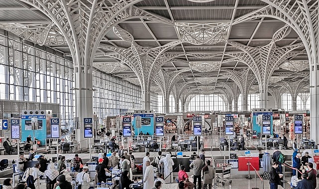 tav-havalimanlari-medinede-yeni-terminal-yatirimina-baslayacak.jpg