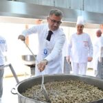 uskudarda-dev-kazanlar-ramazanda-iftar-icin-kayniyor-10-ayri-noktada-30-bin-kisiye-sicak-yemek-dagitiliyor.jpg