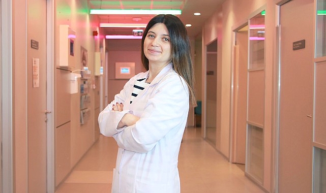 iyi-bir-iliski-icin-ciftlerin-terapi-almasi-gerekebiliyor-askin-otomatik-olarak-iyi-bir-iliskiyi-getireceginin-garantisi-yok.jpg