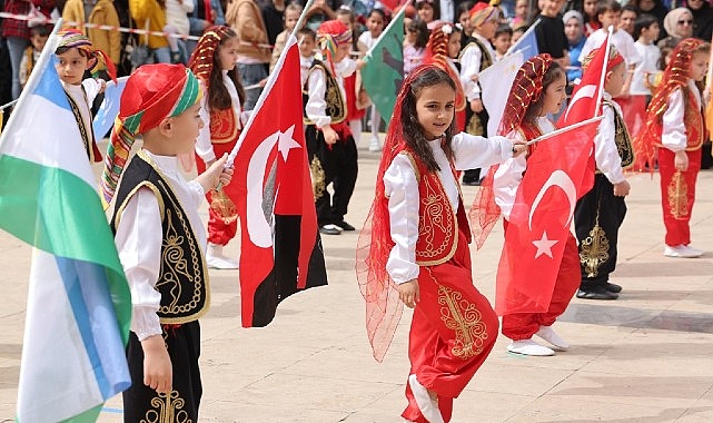 kandirada-23-nisan-coskusu.jpg