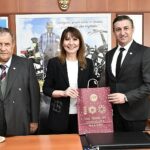 14-mayis-dunya-ciftciler-gunu-sebebiyle-malkara-ziraat-odasi-tarafindan-14-mayis-2024-sali-gunu-saat-10-30da-ataturk-aniti-onunde-celenk-sunma-toreni-gerceklestirildi.jpg