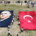 19-mayis-ataturku-anma-genclik-ve-spor-bayrami-burhaniyede-celenk-toreni-ve-kutlama-programi-etkinlikleriyle-basladi.jpg