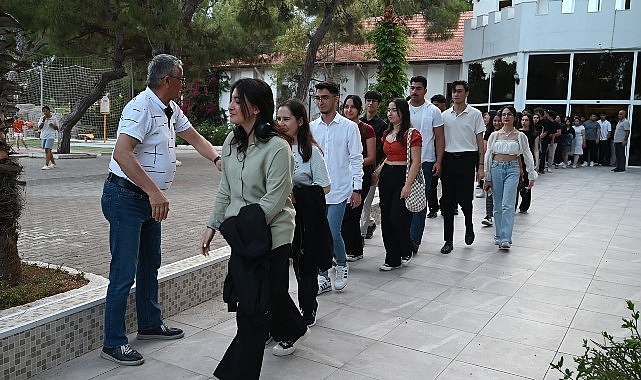 baskan-topaloglundan-ogrencilere-motivasyon-yemegi.jpg