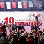 bayraklida-19-mayis-coskusu-yasandi.jpg